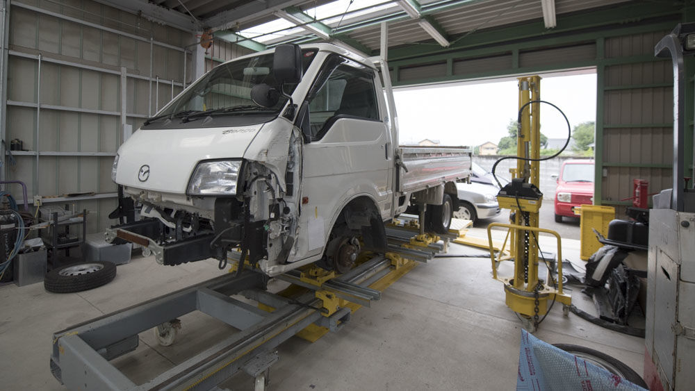 トラックの修理は4t車まで対応可能です。